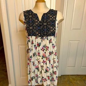 Short sleeves women’s tunic